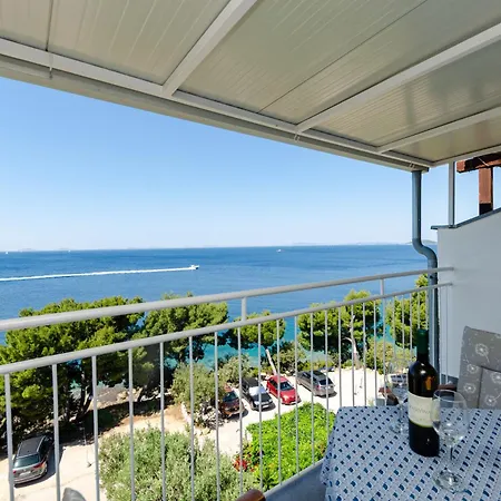 Apartments Mario Coastal Home *